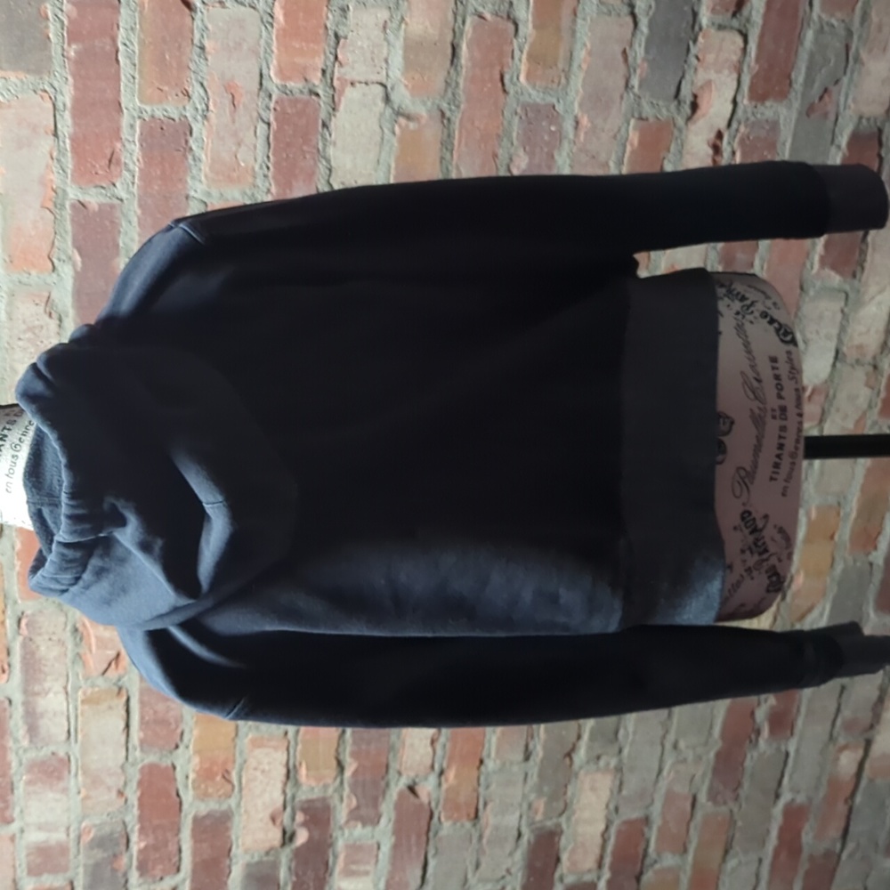 Under Armour Hoodie - Picture 2 of 7